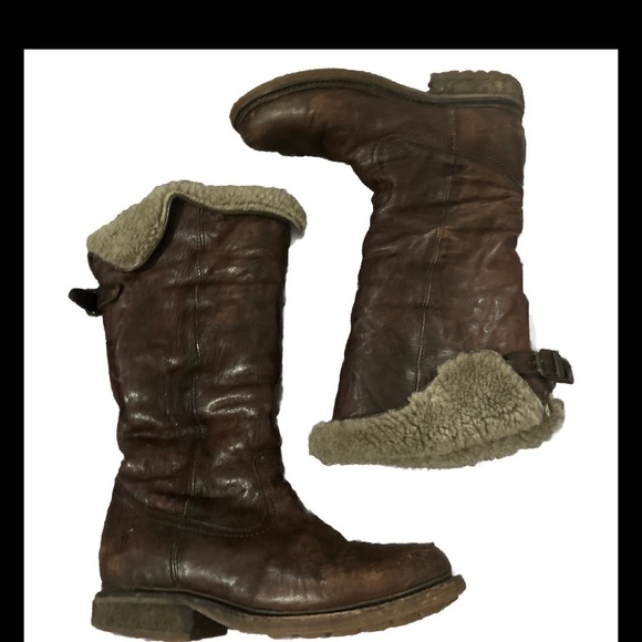 Frye Shoes - Frye women’s boots in a size 8 with wear